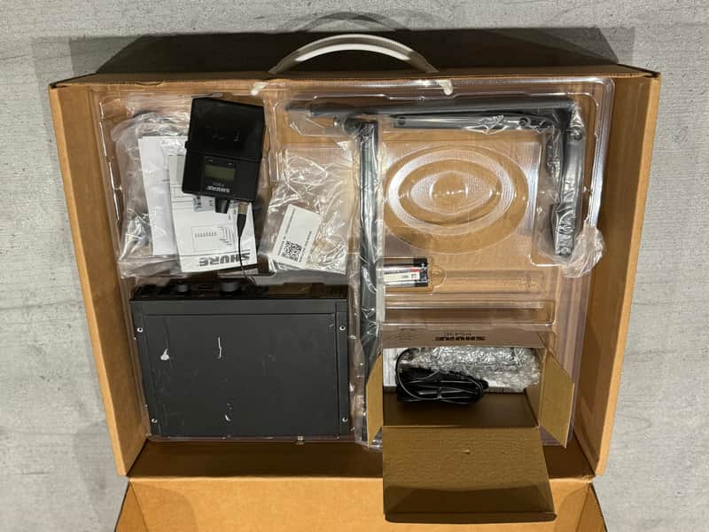 Shure PSM900 R22 790-830MHz P9R & P9T image 1