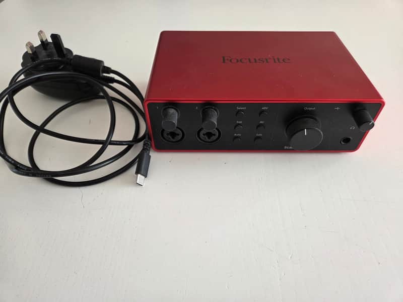 Focusrite Scarlett 4i4 4th Gen USB Audio Interface 2023 - Present - Red image 1