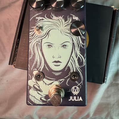 Walrus Audio Julia Chorus / Vibrato V2 2019 - Present - Purple image 5