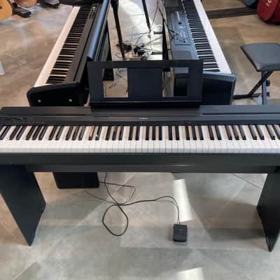 Yamaha P-45 Digital Piano + stand 2015 - Present - Black
