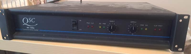 QSC MX1000a 90s - black metal reck mount image 1