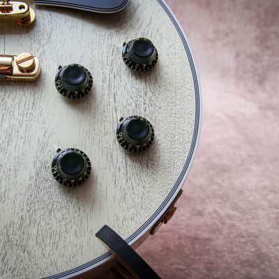 GIBSON USA Custom Shop Historic '54 Dealer Select Les Paul Custom VOS "TV White + Ebony" (2026) image 8