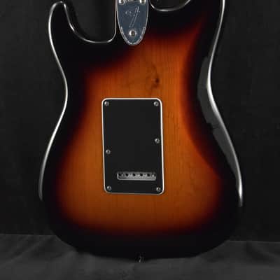Mint Fender Vintera II '70s Stratocaster 3-Color Sunburst Maple Fingerboard image 6