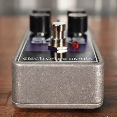 Electro-Harmonix EHX Bass Clone Analog Chorus Effect Pedal image 4