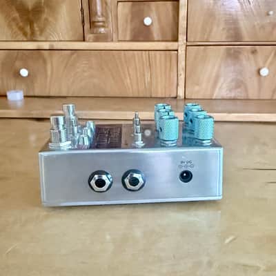 Chase Bliss Audio Tonal Recall Analog Delay 2016 - 2017 - Graphic with Blue Knobs image 4