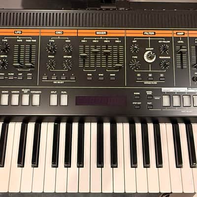 Roland Jupiter-X 61-Key Synthesizer 2019 - MINT