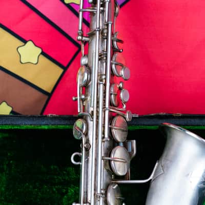 Early 1930s York Silver Plated Alto Saxophone, Hardcase, as is image 4