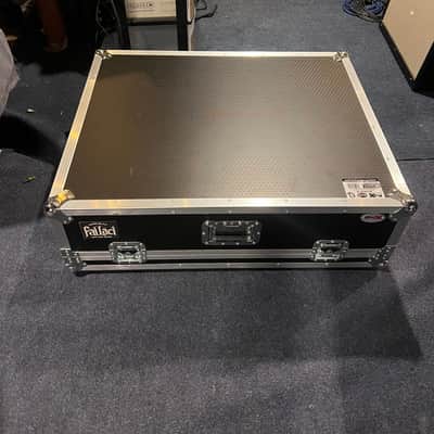Yamaha TF5 Digital Console + Hard travel case + Yamaha NY64 Dante Card image 6
