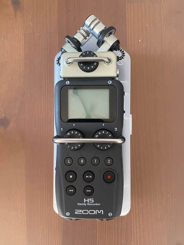 Zoom H5 Handy Recorder 2010s - Black image 1