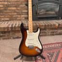 Fender American Special Stratocaster with Maple Fretboard 2010 - 2018 - 2-Color Sunburst