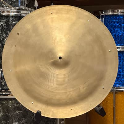 1960's Zildjian 20" Pang Sizzle Cymbal 2030g Swish China image 2