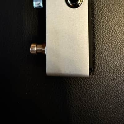 Mooer Noise Killer 2012 - White image 3