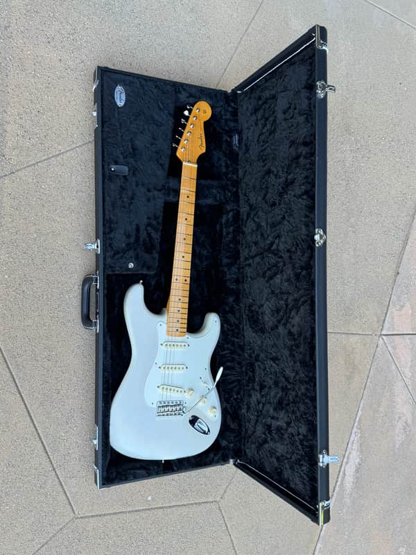 Fender Eric Johnson Stratocaster with Maple Fretboard 2005 - Present White Blonde image 1