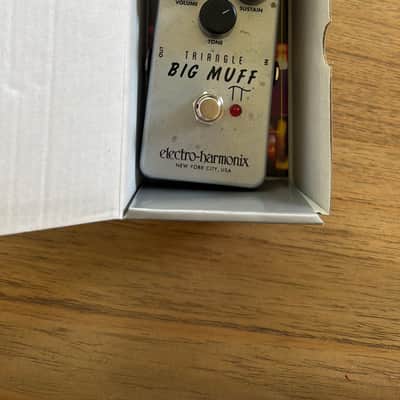Electro-Harmonix Triangle Big Muff Pi 2018 - Present - Silver image 3