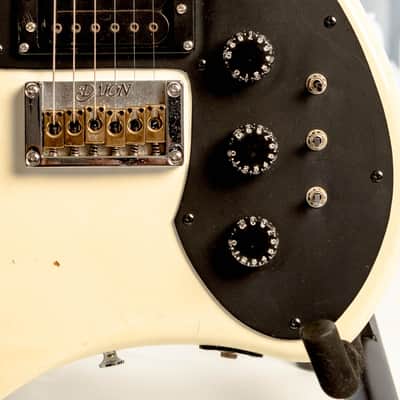 Daion Barbarian White Electric Guitar w/ Original Daion Branded Hardshell Case image 5