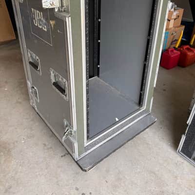 JBL Rack Cases image 3