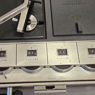 National SG-707 vintage portable radio phonograph (turntable) system/1971 image 9