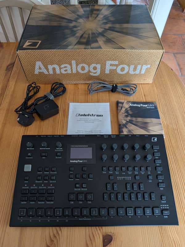 Elektron Analog Four MKII 4-Voice Tabletop Analog Synthesizer 2020 - Present - Black image 1
