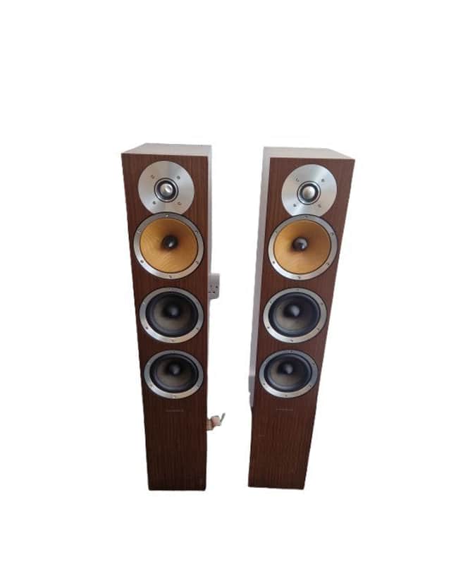 Bowers & Wilkins CM8 - Hi-Fi Speakers - Excellent w/ Original Box image 1