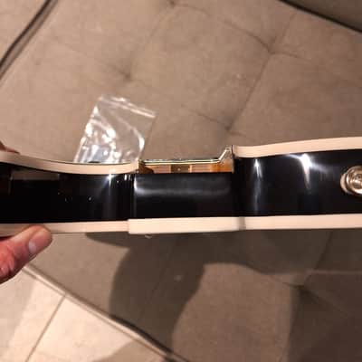 Fender Limited Edition Vintera III Early '60s Custom Telecaster loaded body Sunburst image 3