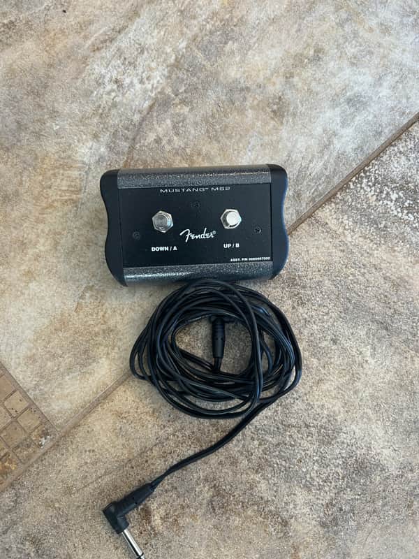 Fender 008-0997-000 MS2 Mustang Amp 2-Button Footswitch with 1/4" Jack 2010s - Black image 1