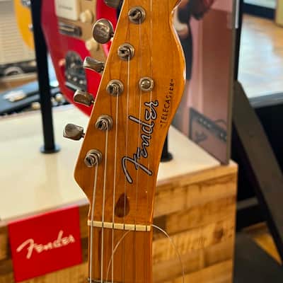 Fender American Vintage Reissue ‘52 Telecaster w/Hardshell Case, Butterscotch Blonde image 6