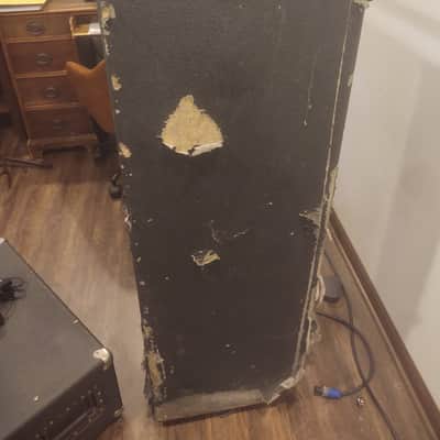 Ampeg SVT-CL Classic Series 300-Watt Tube Bass Amp Head and 8x10 Ampeg Bass Cabinet - Black image 9