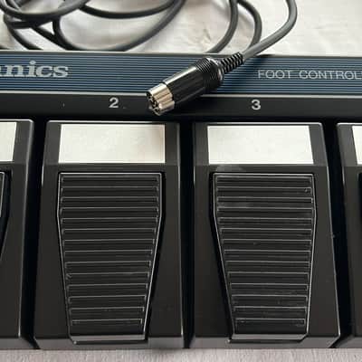 Technics SX-KN7000 + 4 wave expansion boards & footpedals image 9