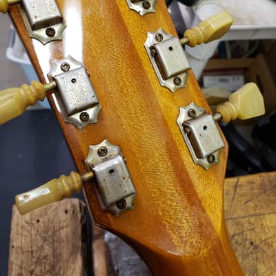 Video Demo 1973 Gibson Les Paul Deluxe Goldtop Mini Humbuckers Original Hard Shell Case image 13