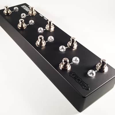 Fortin Amplification Hydra 8-Button MIDI Footswitch
