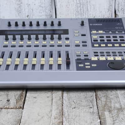 Yamaha 01X mLAN Digital Mixing Studio Controller and Mixer with Power Supply image 2