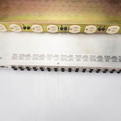 Custom Audio Electronics 8 channel MIDI Loop Switcher w/ Furman PL-Plus #57792 image 13