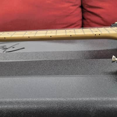 Fender American Professional Stratocaster with Maple Fretboard with Case 2020 - 3-Color Sunburst image 14