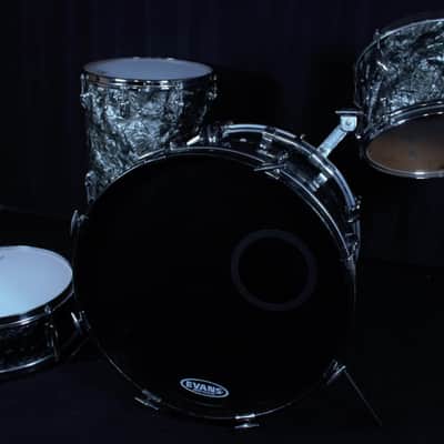 Slingerland Vintage 1965 Black Diamond Pearl 4 Piece Shell Pack image 2