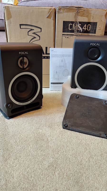 Focal CMS40 4" Powered Monitor (Pair) 2010s - Gray image 1