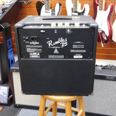 Fender Rumble 25 Bass Combo image 4