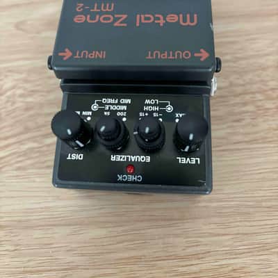 Boss MT-2 Metal Zone Present - Black image 4