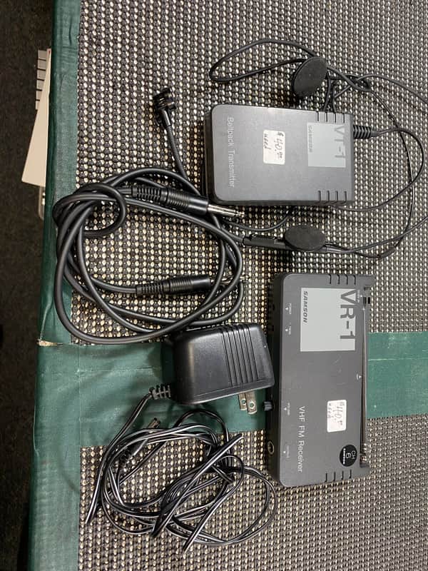 Samson VR-1 VT-1 Headset Wireless Microphone and Receiver | Reverb
