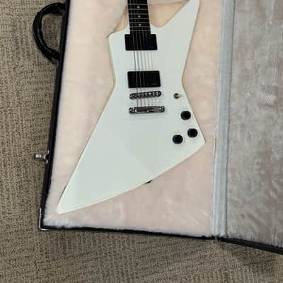 Gibson Guitar Of The Week #47 '84 Explorer Reissue 2007 - Alpine White - Hetfield Metallica! image 2