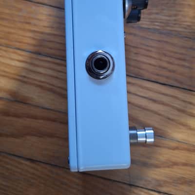 Pedal Pawn Fuzz 2020 - 2021 - White image 2