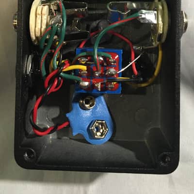 Chicago Stompworks Black Russian Muff Clone 2026 - Matte Black Texture image 2