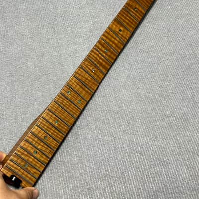 Round end stainless steel 22 frets 5a roasted flame Maple guitar neck 25.5inch hole 10mm Wheel truss rods image 1