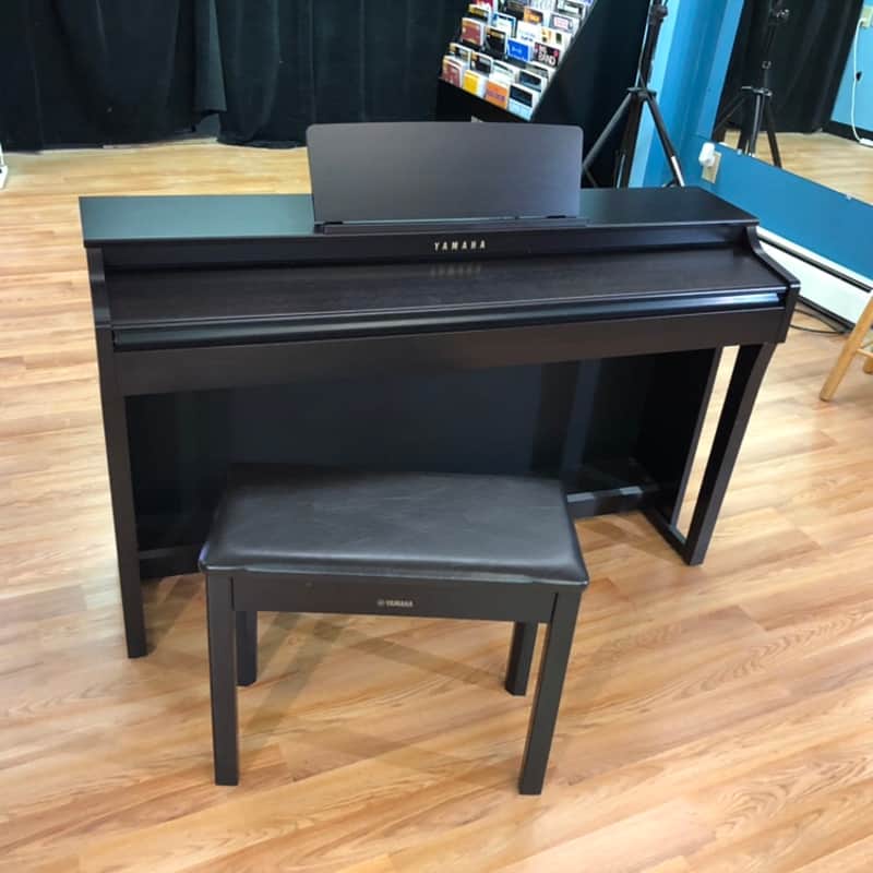 Yamaha CLP-625 Digital Piano image 1