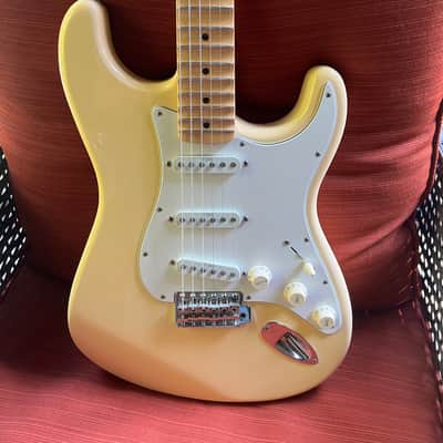 Fender 2015 Fender Yngwie Malmsteen Signature Stratocaster 2015-2016 - Vintage White image 3
