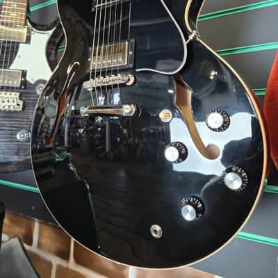 Gibson ES-335 'Dot' Ebony 2023 Semi-Hollow Electric Guitar image 5