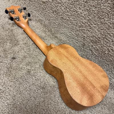 Unlabeled Soprano Ukulele w/ Bag image 5