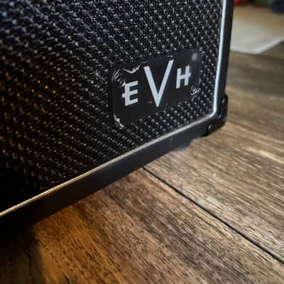 EVH 5150 Iconic Series 2-Channel 15-Watt 1x10" Guitar Combo 2023 w/ 6L6 Power Tube - Present - Black image 7
