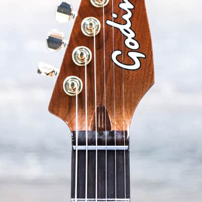 Godin Artisan ST-II WhiskeyBurst EN Quilted Maple Top Electric Guitar w/Caset image 5