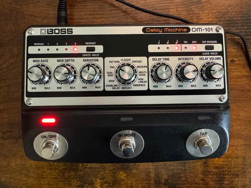 Boss DM-101 Delay Machine