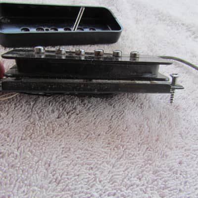 Vintage Gibson P-90 Pickup With Cover 1960's Era Gibson P-90 Full Output 8.67K Ohms Great Vintage Gibson P-90 PU W/Cover image 5